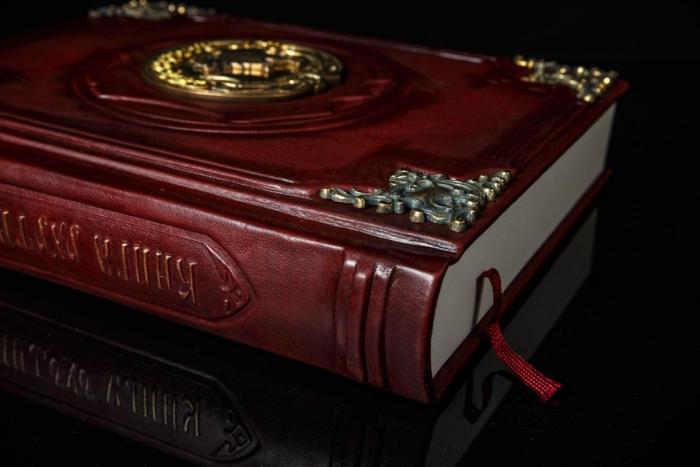 Подарочные книги